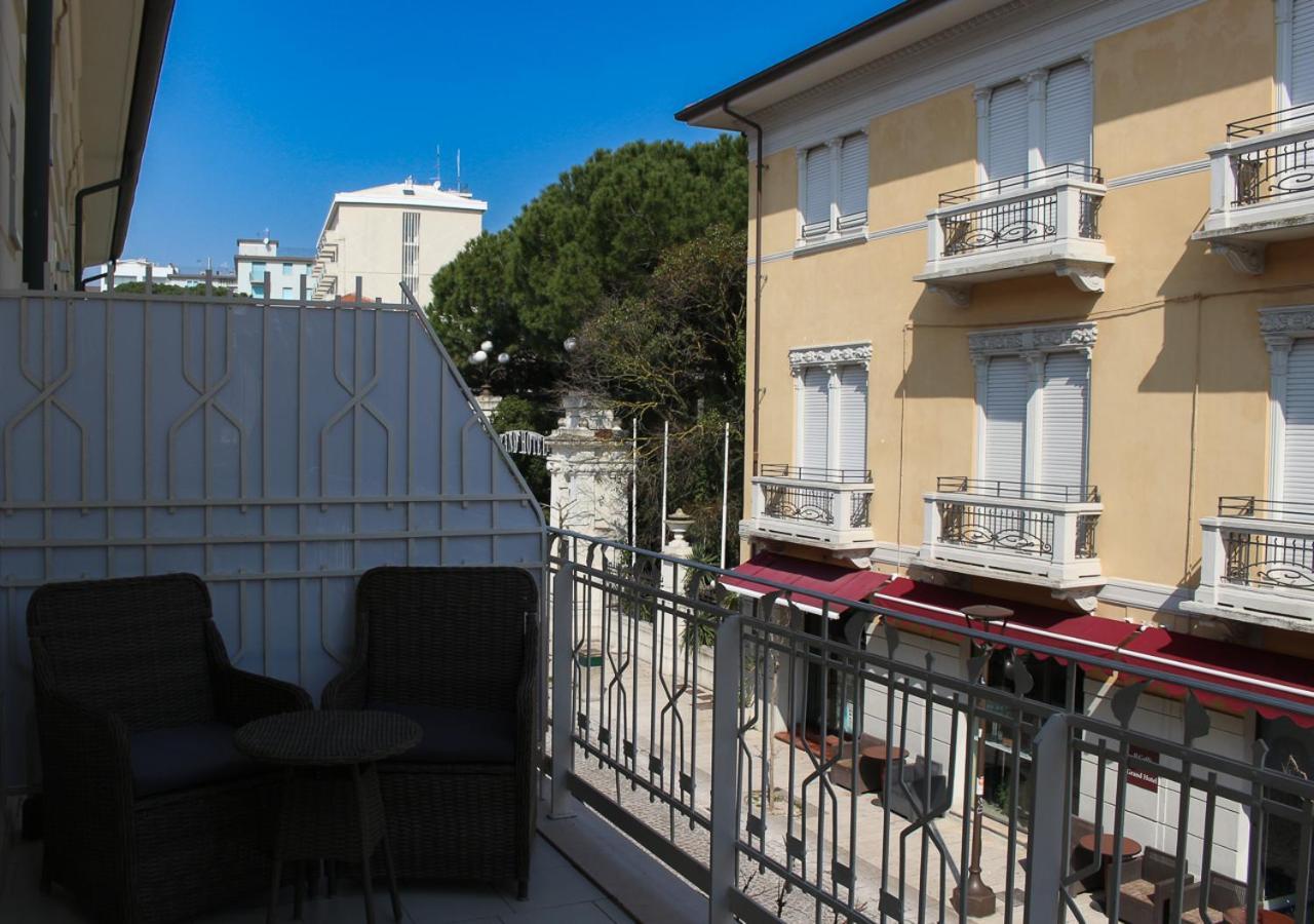 Bmp Apartment Atmosphere 1 Centrale Con Garage Riccione Exteriör bild