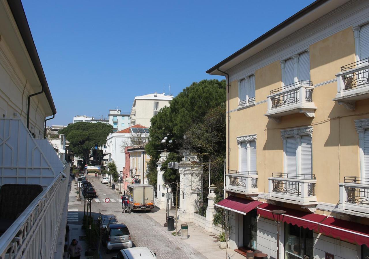 Bmp Apartment Atmosphere 1 Centrale Con Garage Riccione Exteriör bild